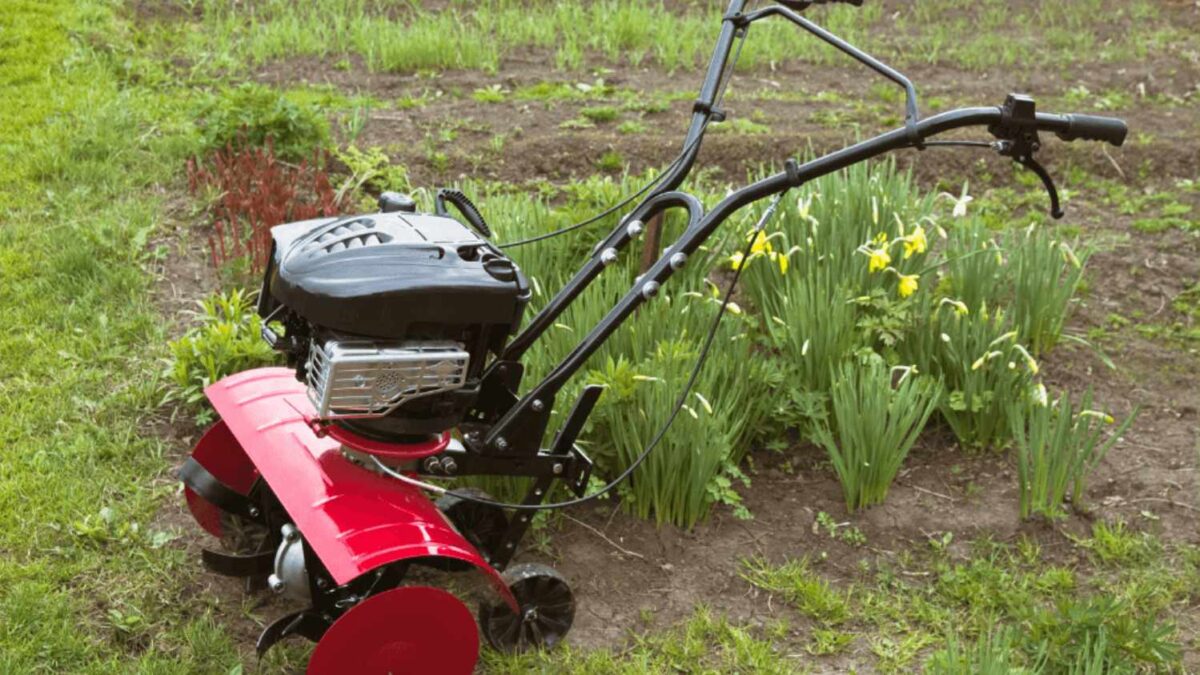 Rototiller vs. Cultivator: Which One is Right for You?